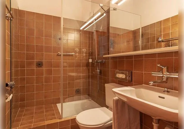 غرفة عائلية، Madrisa Lodge 7/7