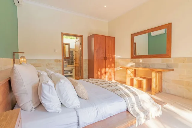 فيلا ديلوكس بسريرين كوين بغرفتي نوم، Kelapa Luxury Villas 9/10