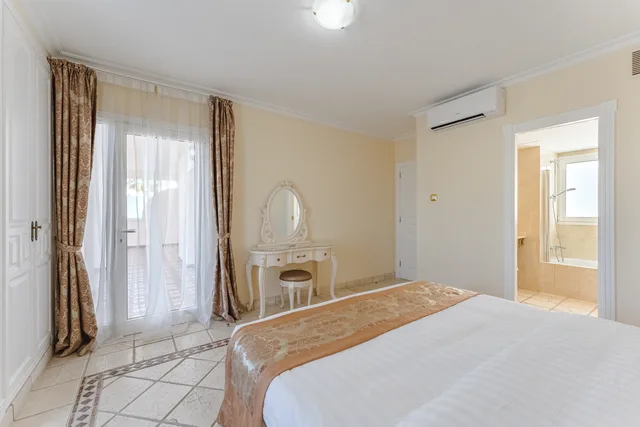 غرفة سوبيريور بغرفتي نوم بجاكوزي، Flamingo Suites 1/10