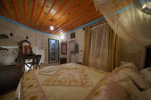 جناح بجاكوزي، Travel Inn Cave Hotel 2/10