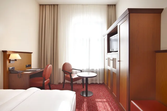 كابينة كلاسيكية مفردة بسرير كوين، Hotel Hafen Hamburg 3/5