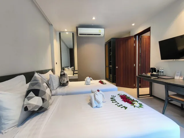 غرفة متصلة قياسية بسرير مزدوج وسريرين منفصلين، MAEHAAD BAY RESORT 3/5