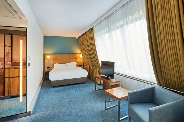 غرفة بريميوم بإطلالة على المدينة، Radisson Blu Hotel Krakow 1/1
