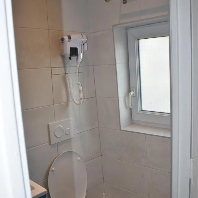 غرفة ديلوكس ثلاثية، Hotel Puy De Dome 3/3