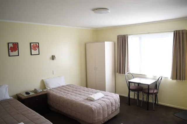 غرفة أساسية بسريرين منفصلين، Devonwood Resort Rotorua 2/7