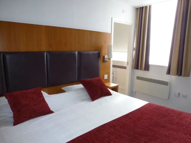 غرفة بسرير مزدوج، Premier Inn Alderley Edge 2/7