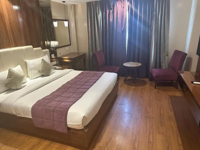 غرفة ديلوكس بسريرين منفصلين، Hotel Ramhan Palace Mahipalpur 10/10