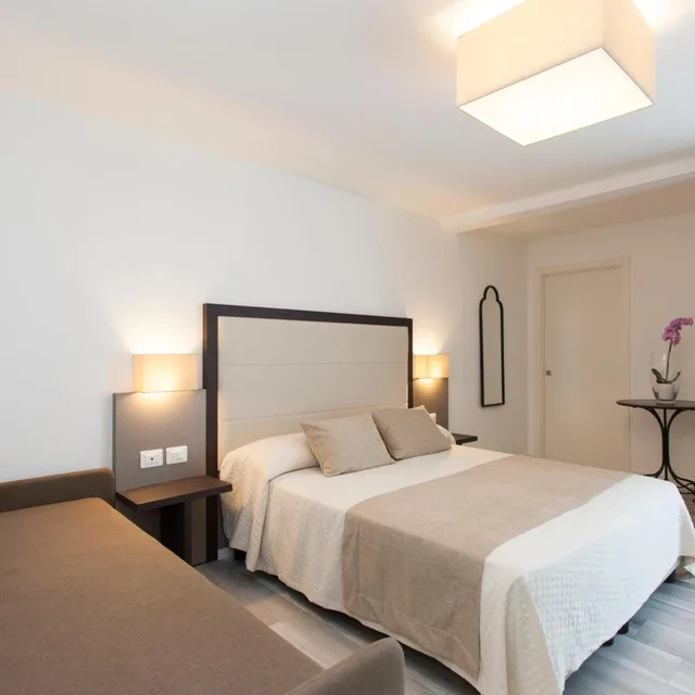 غرفة كومفورت رباعية، Hotel Greif 8/10