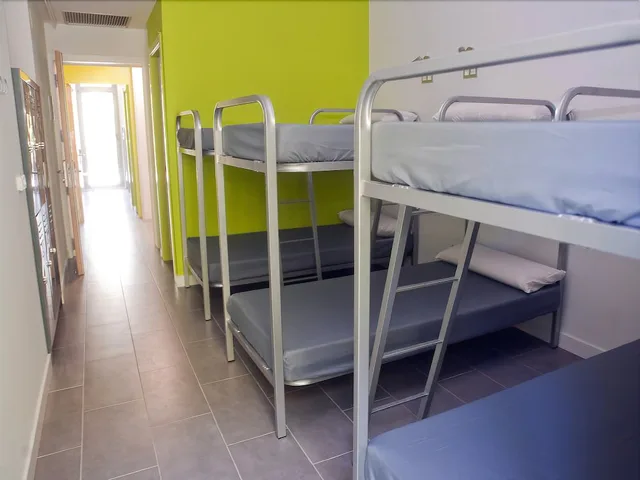 سكن مشترك مختلط بستة أسرّة وأسرّة بطابقين، Green Nest Hostel Uba Aterpetxea 4/10