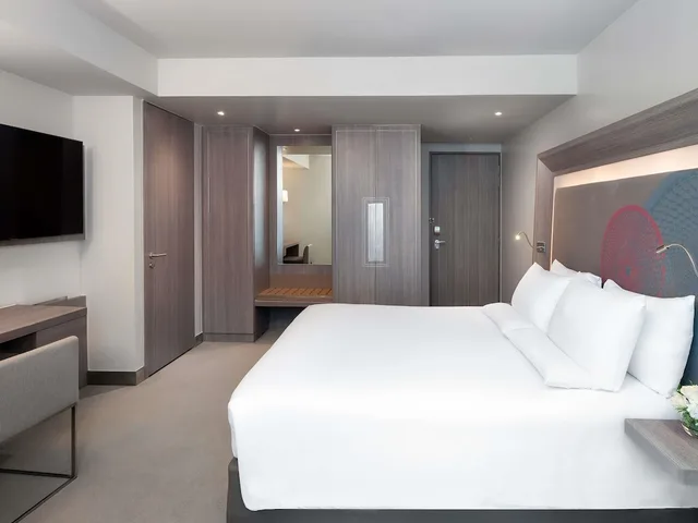 غرفة قياسية بسرير كينج، Novotel Bangkok Platinum 2/10