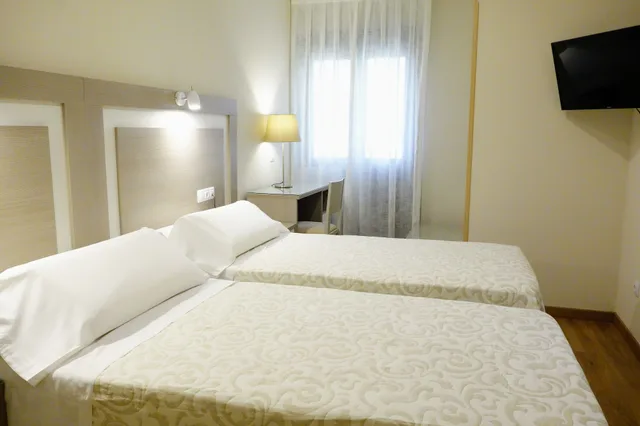 غرفة ثلاثية بثلاثة أسرّة، Hostal Toledo 6/10