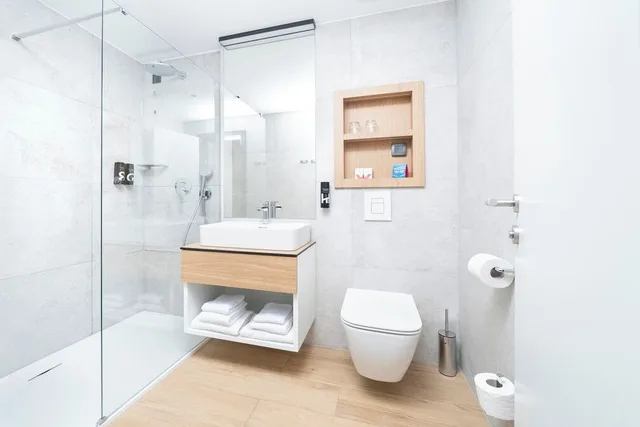 Premium, Double Bed, Sea Side, Balcony، Hotel Pelegrin Plava Laguna 5/6