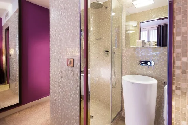 غرفة سوبيريور بسريرين منفصلين، HOTEL SOPHIE GERMAIN 6/6