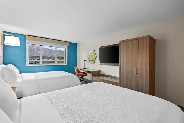 جناح بسريرين كوين، Holiday Inn Express Hotel Suites Ogden 6/10