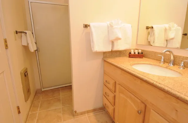 شقة سكنية بسرير كينج وسرير كوين بـ3 غرف نوم، VACATION RENTALS BY BIG SKY RESORT 3/4