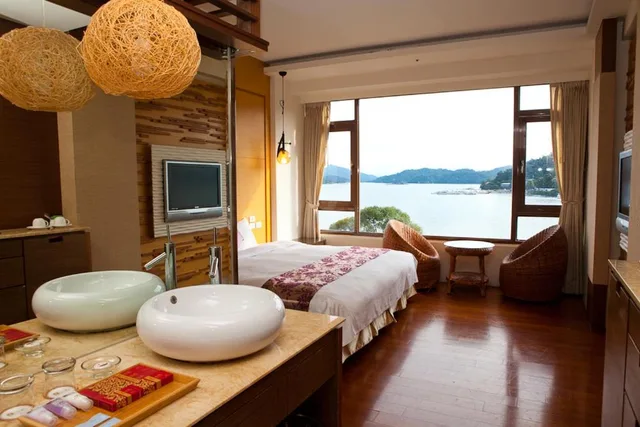 Deluxe, Double Bed, Miracolo View Hotel 2/2