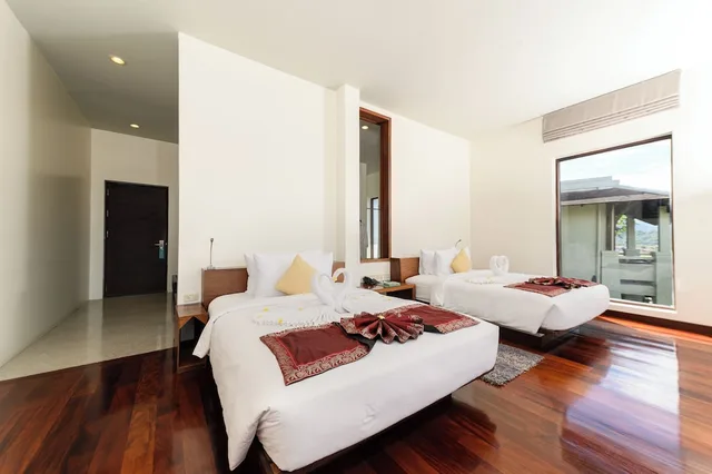 غرفة بسريرين منفصلين بشرفة، Luang Prabang View Hotel 5/10