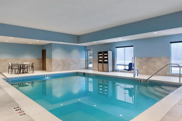 Holiday Inn Express & Suites Westfield Indianapolis by IHG، ويستفيلد 26/50