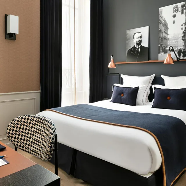 غرفة بسرير مزدوج أو سريرين منفصلين، Hotel Square Louvois 1/5