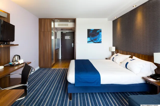 جناح بسرير كوين مع أريكة، HOLIDAY INN EXPRESS MONTPELLIER-ODYSSEUM 1/3