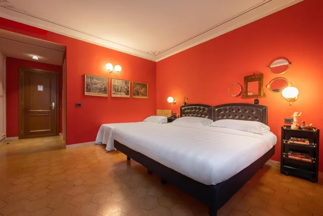 غرفة ثلاثية، San Luca 2/5