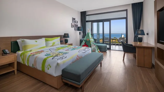 Theme, Standard, King Bed, Sea View، Holiday Inn Resort Wanning Shenzhou Peninsula by IHG 1/2