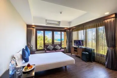 جناح عائلي بسرير كينج وسرير كوين، Nora Beach Resort and Spa 1/1