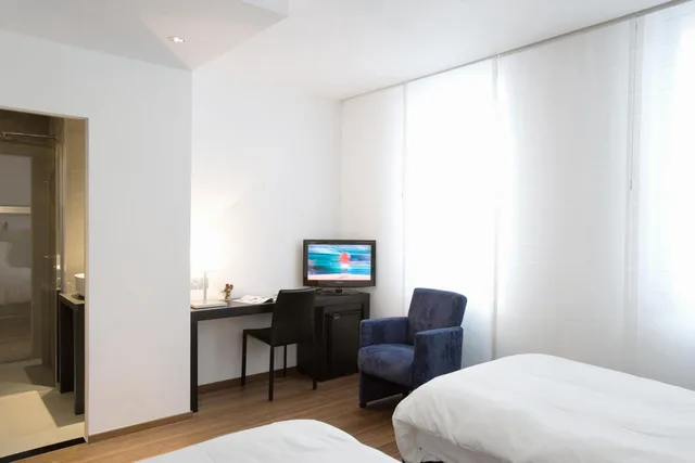 غرفة بسريرين منفصلين، Hotel Aqua by HappyCulture 6/10