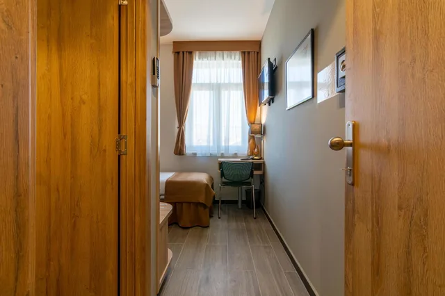 غرفة مفردة بحمام خاص، Hotel Resurs 6/6