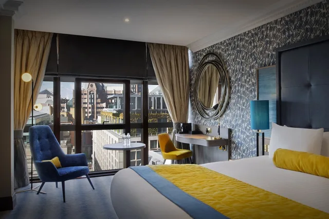 غرفة تنفيذية بسرير كينج بإطلالة، Leonardo Royal Hotel London City 4/8