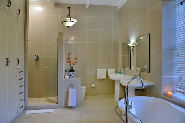 Premier, Villa, King and Queen Bed, Val Du Charron Coach House 8/8
