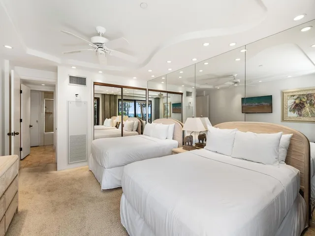 شقة سكنية بسريرين مزدوجين وسرير كينج بإطلالة على البحر بغرفتي نوم مع أريكة، Kaanapali Alii 2/15