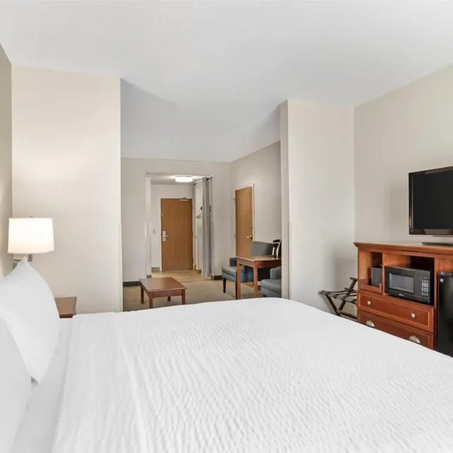 غرفة ديلوكس بسرير كينج، Best Western Plus Executive Hotel Suites 2/7