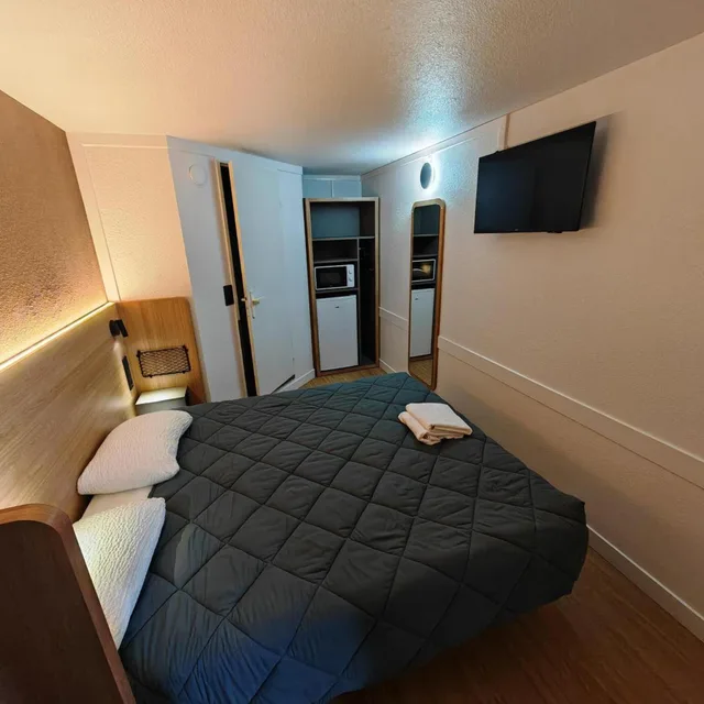 Room, Double Bed, Premiere Classe Dunkerque Est - Armbouts Cappel 9/10