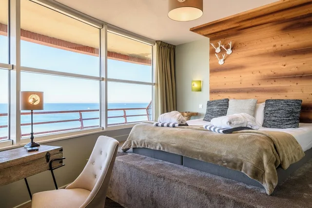 Panoramic, Queen Bed, Ocean View, Baya Hotel & Spa 2/6