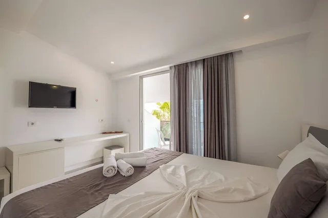 Deluxe, Double or Twin Bed, Sea View, Vila Era Beach 5/10