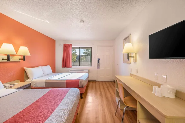 غرفة بسريرين كوين، Motel6 Fairfield, CA - North 3/10