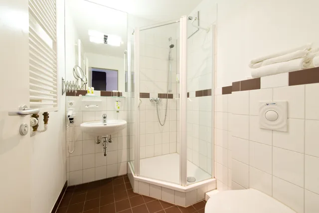 جناح جونيور، Hotel Buchholz Hamburg 3/4