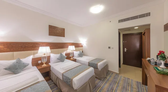 غرفة ثلاثية، فندق سنود الريان للخدمات الفندقية(Snood Al Rayyan Hotel) 1/2