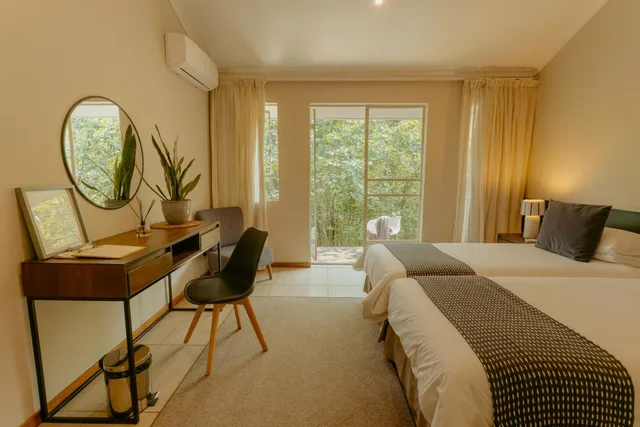 غرفة سوبيريور بسرير مزدوج، Mantenga Lodge 2/2