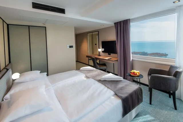 Junior Suite, Queen Bed, Sofa, Hunguest Hotel Bal Resort 1/5