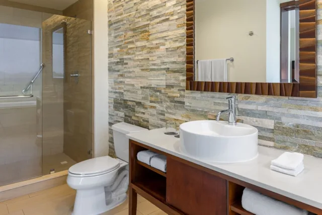 غرفة ديلوكس بسريرين كوين بإطلالة، The Westin Playa Bonita Panama 3/9
