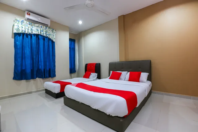 جناح ثلاثي، OYO 89933 Nun Hotel 2/2