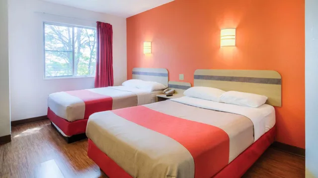 غرفة ديلوكس رباعية، Motel6 Owensboro, KY 2/7