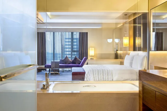 غرفة بريميير بسرير كينج، Le Meridien 7/10