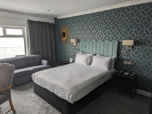 غرفة سوبيريور بسرير مزدوج بإطلالة على البحر بشرفة، The Cumberland Hotel - Oceana Collection 2/10