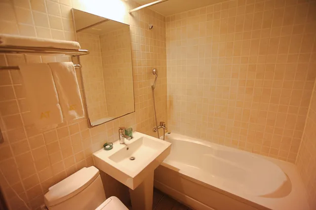 غرفة ديلوكس بسرير مزدوج، Changwon AT Business Hotel 3/3