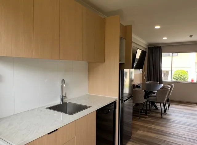 Standard Studio, Mountain View Motel 4/4