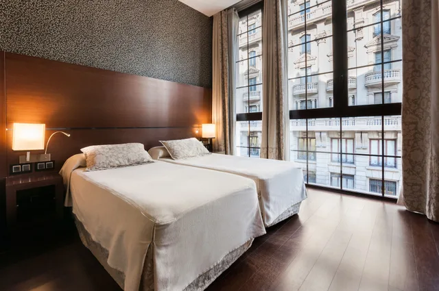 غرفة داخلية بسريرين منفصلين، HOTEL COLONIAL BARCELONA 7/10