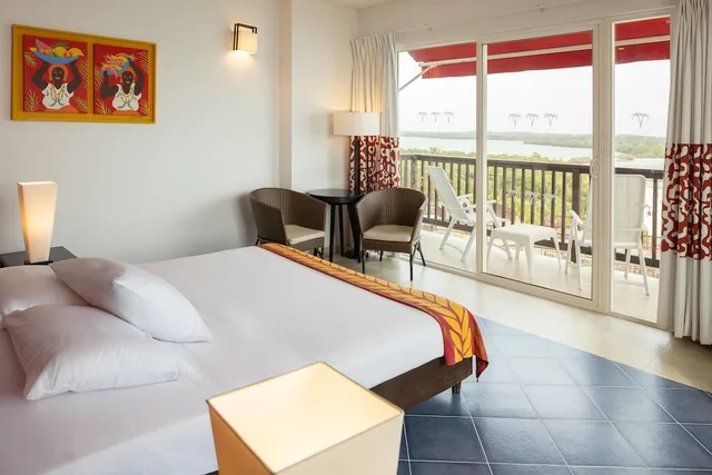 Plus, King Bed, Ocean Front, Decameron Baru – All Inclusive 4/6